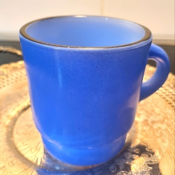 Vintage Anchor Hocking FireKing Milk Glass Periwinkle Blue Coffee Mug Cup - Picture 2 of 6